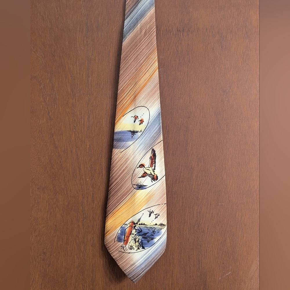 Towncraft DeLuxe Cravat Vintage Men's Painted Duck Hunter Cravat  Neck Tie